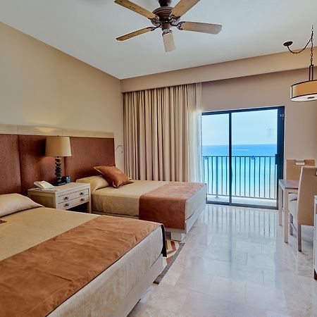 The Royal Sands Resort & Spa Cancún Exterior foto