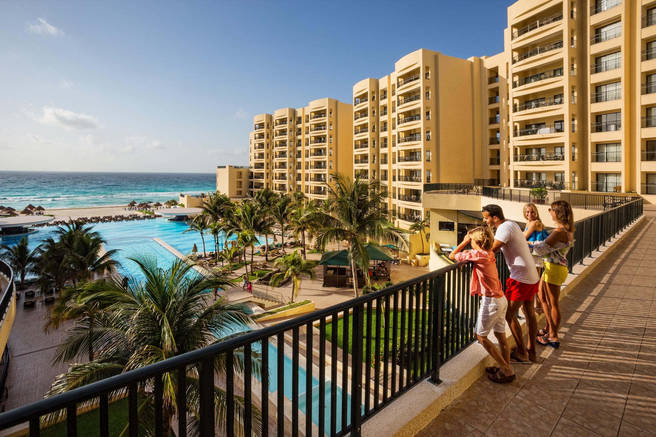 The Royal Sands Resort & Spa Cancún Exterior foto